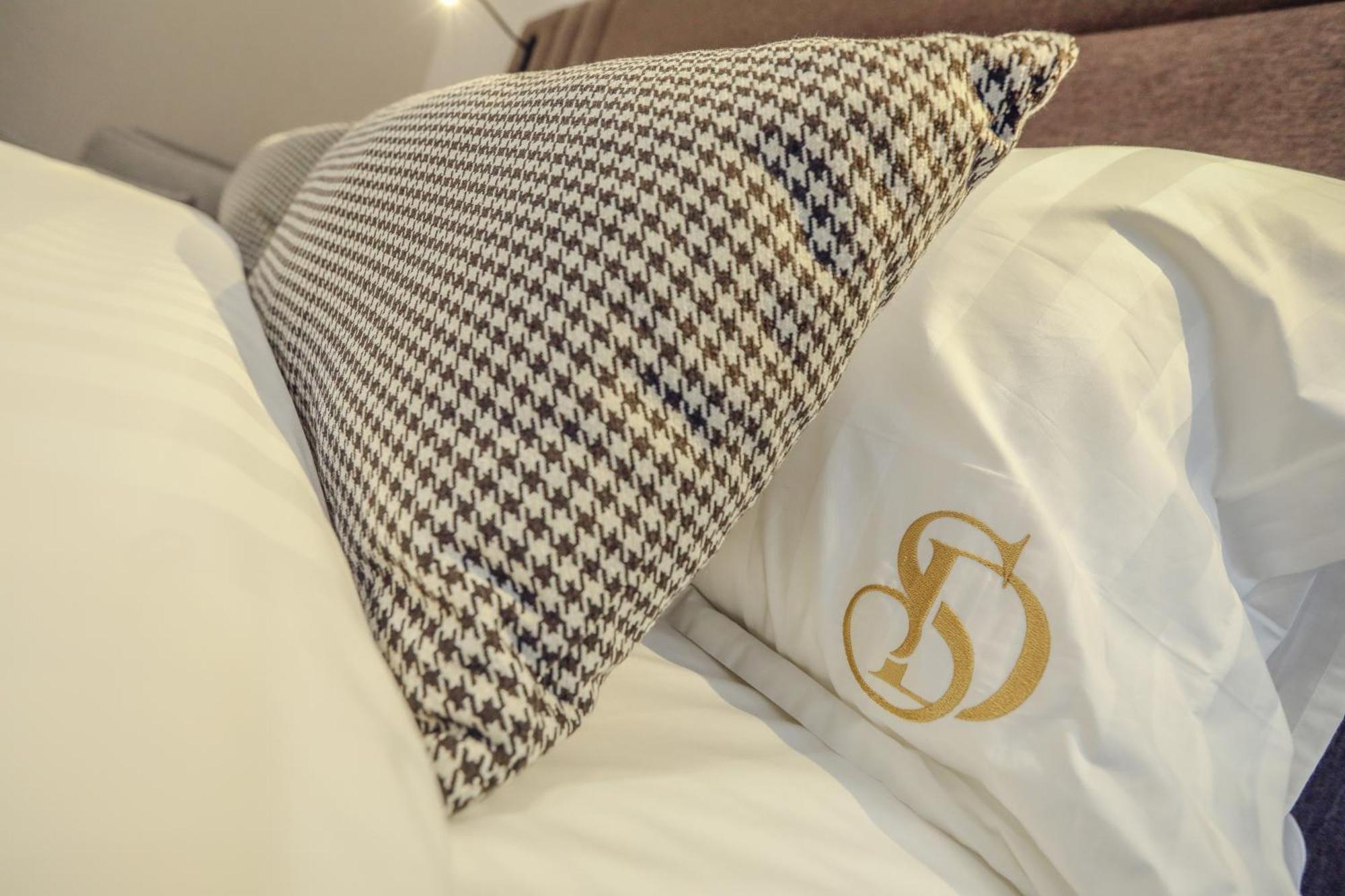 Hotel Dirista Shkodër 外观 照片