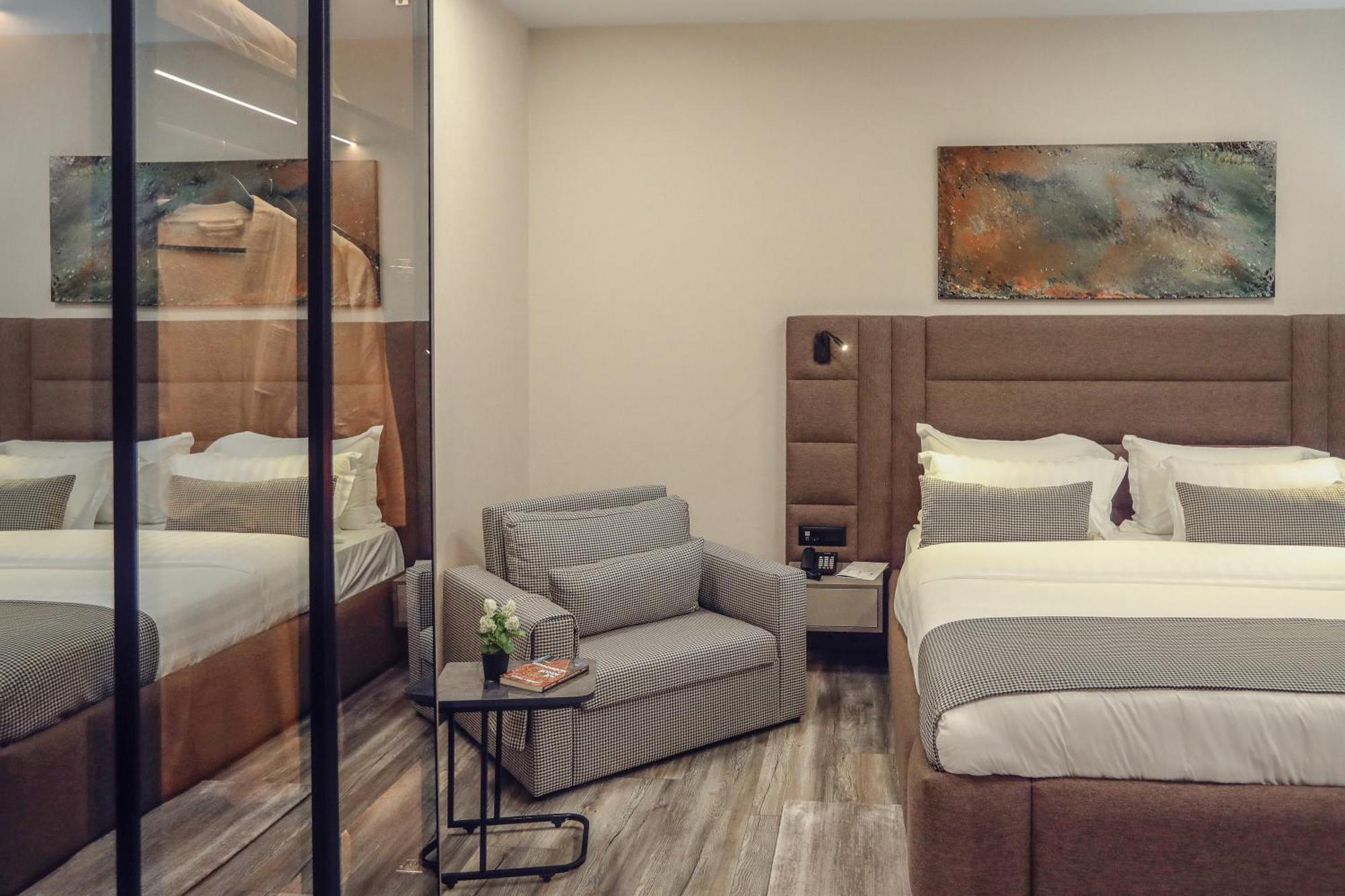 Hotel Dirista Shkodër 外观 照片