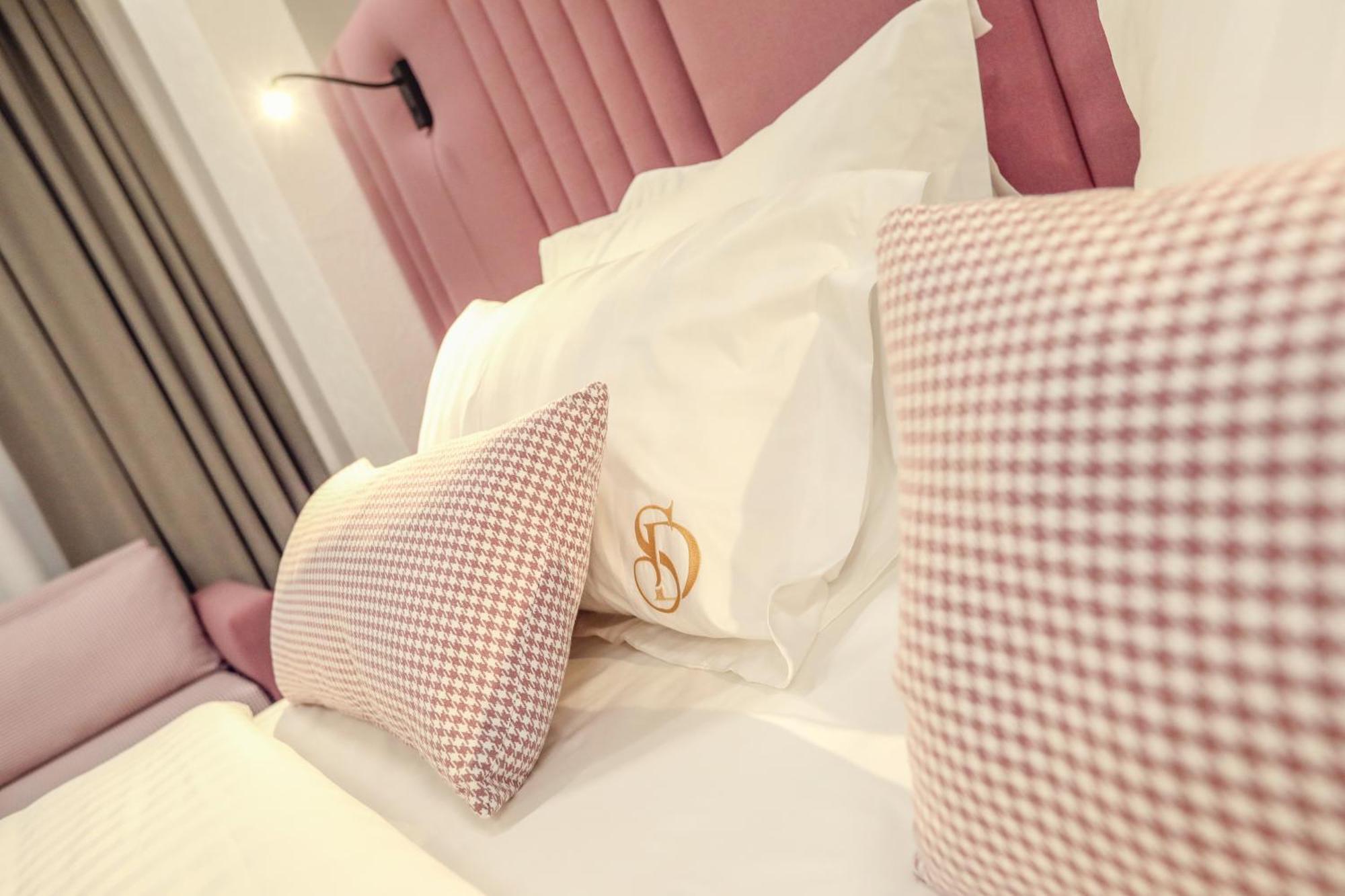 Hotel Dirista Shkodër 外观 照片