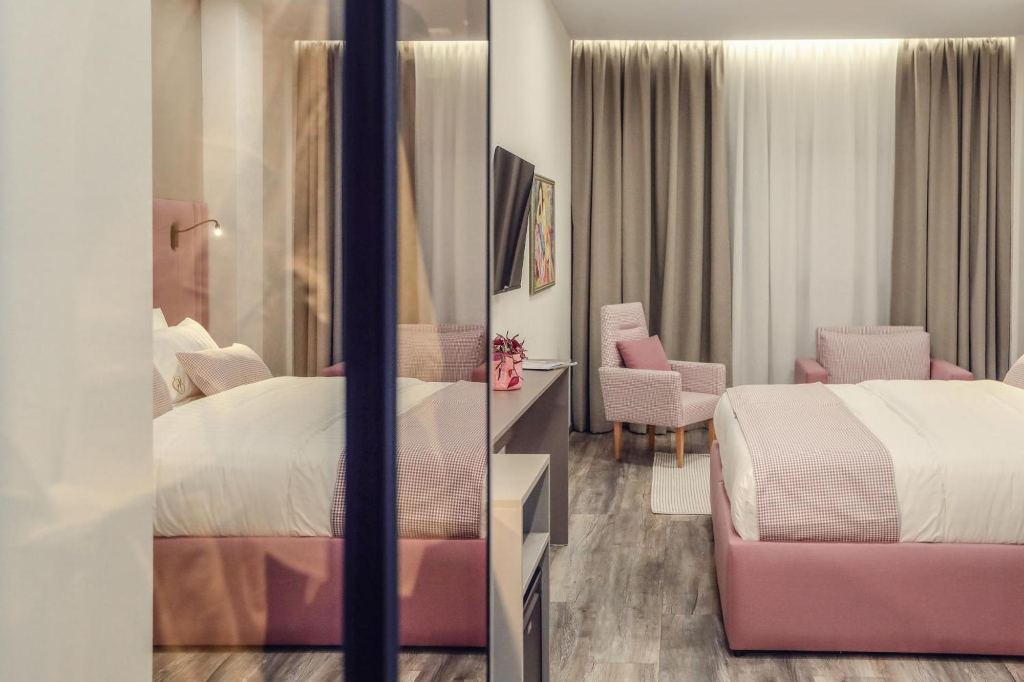 Hotel Dirista Shkodër 外观 照片