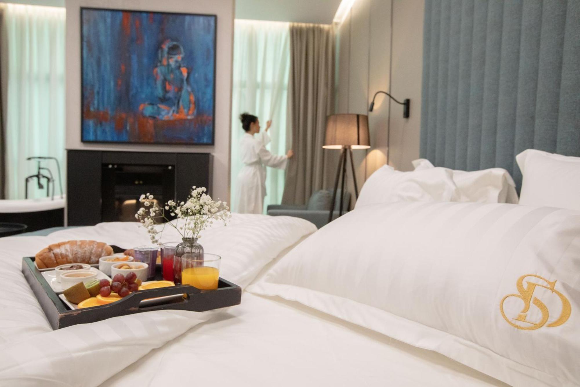 Hotel Dirista Shkodër 外观 照片