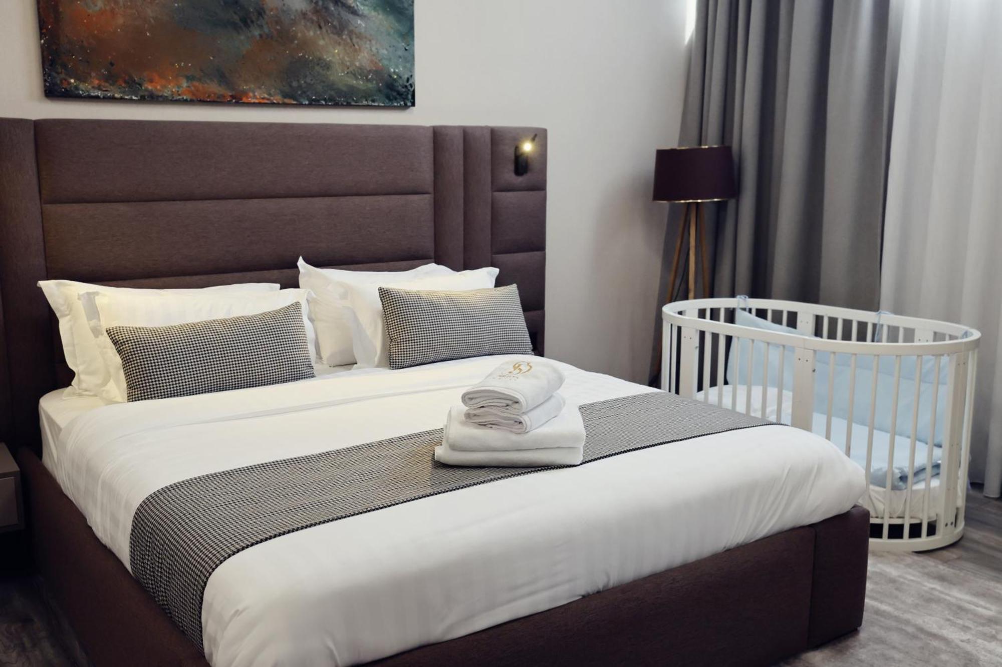 Hotel Dirista Shkodër 外观 照片